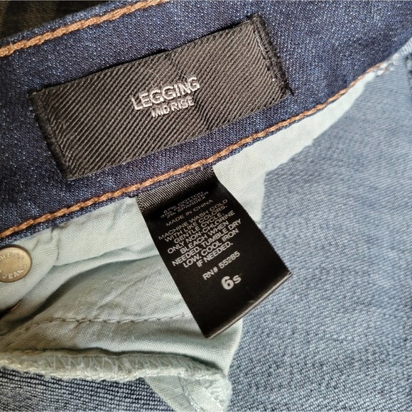 Express Distressed Stretchy Skinny Jeans - Picture 5 of 8